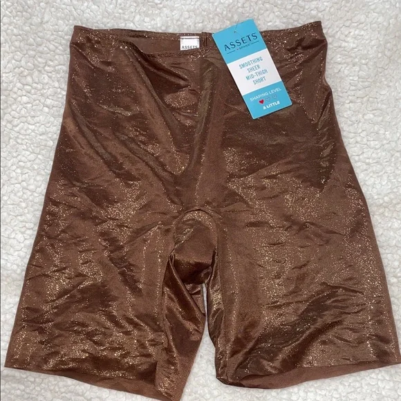 Assets By SPANX Sheer Smoothing Mid Thigh Short Foiled Chocolate Glow Small NWT - Picture 2 of 6